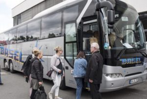 ArchitektourBus des Treffpunkts Ober- und Mittelfranken @ Start: Bayerische Architektenkammer Auf AEG